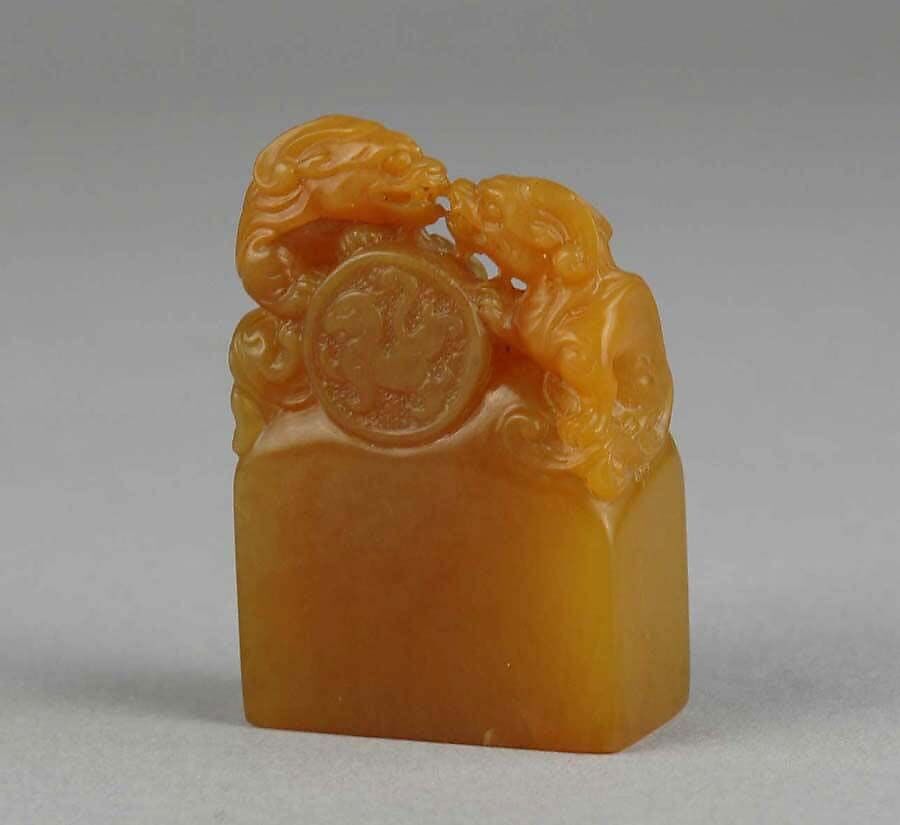 Square Seal with Knob In the Shape of Three Felines, Shoushan soapstone (tianhuang), China 