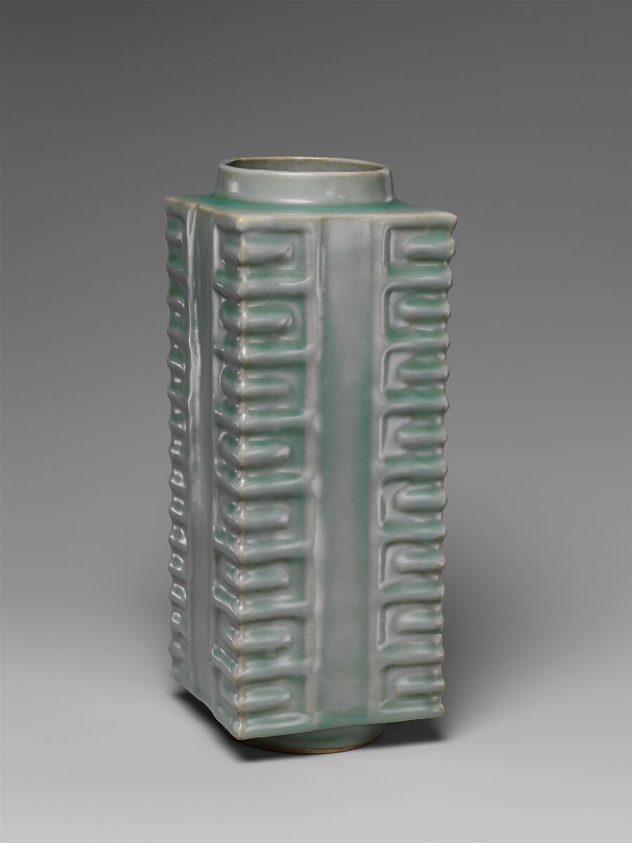 Quadrangular vase in the form of a Neolithic ritual jade object (cong), Stoneware with celadon glaze (Longquan ware), China 