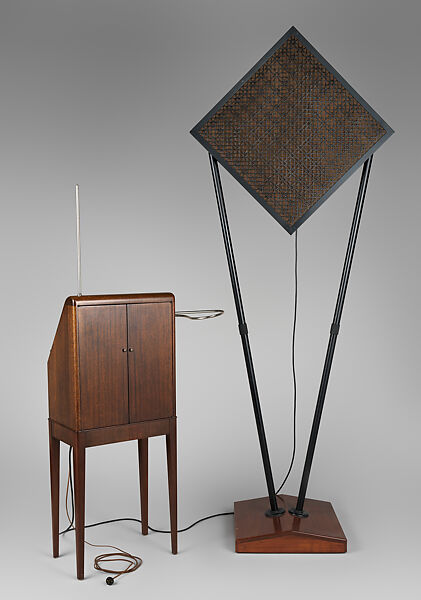 Theremin, Radio Corporation of America (RCA), Wood, vacuum tubes, electrical wiring, American