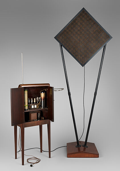 Theremin, Radio Corporation of America (RCA), Wood, vacuum tubes, electrical wiring, American