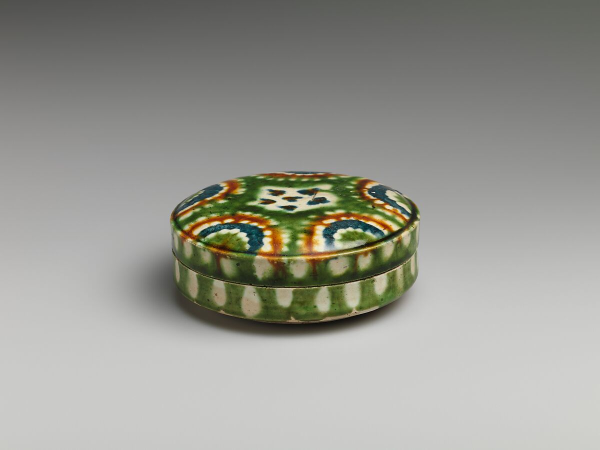 Box, Earthenware with three-color (sancai) glaze, China