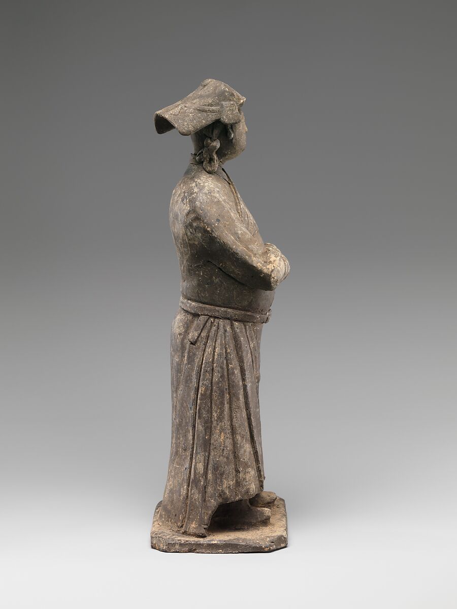 Figure of Mongol, Earthenware with burnishing, China