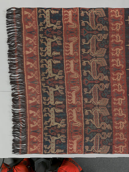 Man’s shoulder or hip cloth (Hinggi), Cotton ikat dyed textile, Sumba