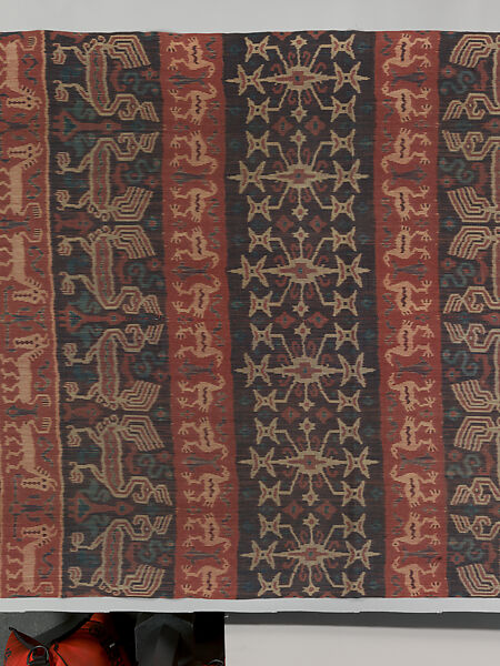 Man’s shoulder or hip cloth (Hinggi), Cotton ikat dyed textile, Sumba