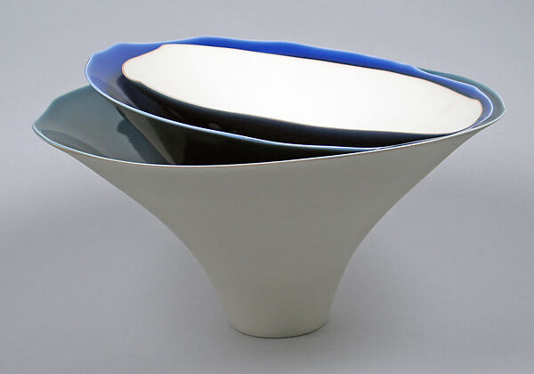 Three Nesting Bowls (Moon Shadow), Fukumoto Fuku (Japanese, born 1973), Porcelain with white and blue glazes, Japan