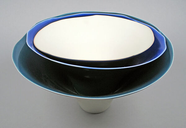 Three Nesting Bowls (Moon Shadow), Fukumoto Fuku (Japanese, born 1973), Porcelain with white and blue glazes, Japan