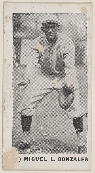 Miguel L. Gonzales from the Baseball Players photo series (W502), Commercial photolithograph 