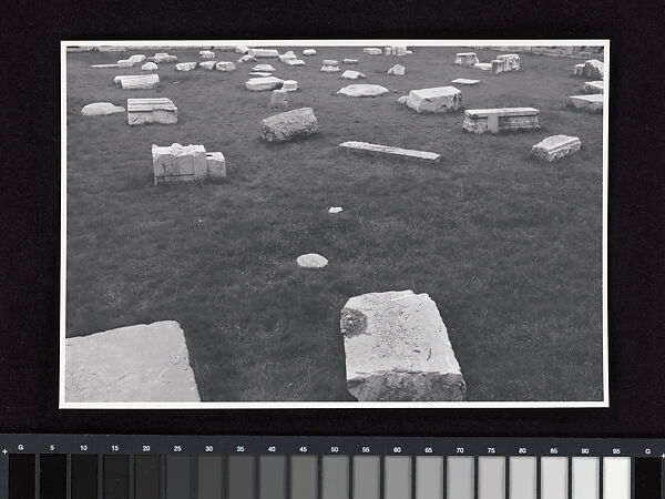 The Virtuous Being, Hao Liang (Chinese, born 1983), Handscroll; ink and color on silk, plus research materials of mixed media, China