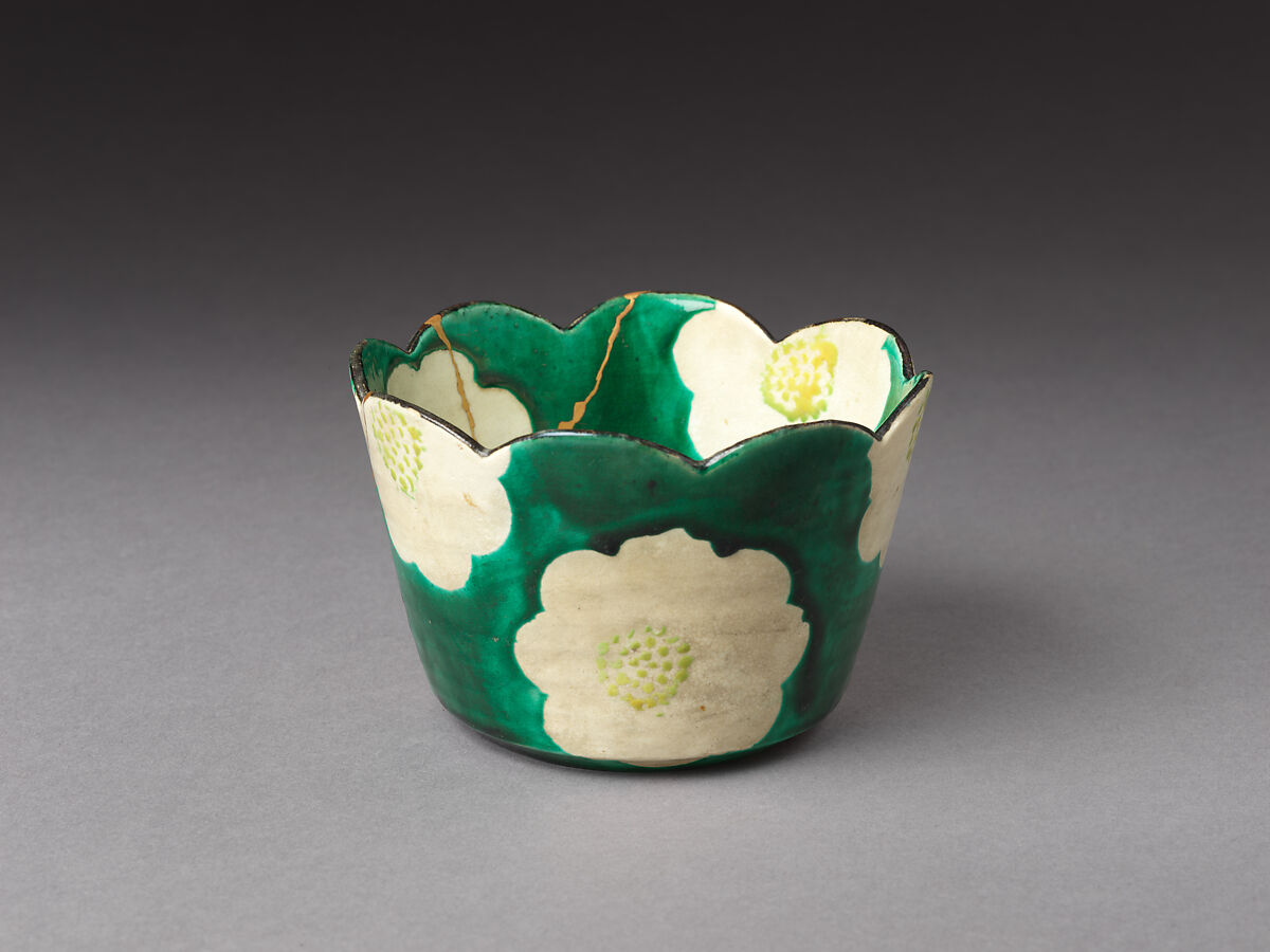 Set of Five Camellia-Shaped Side Dishes (Mukōzuke) with Camellia Patterns, Workshop of Ogata Kenzan (Japanese, 1663–1743), Stoneware with white slip under and polychrome enamels over transparent glaze (Kyoto, Kenzan ware), Japan