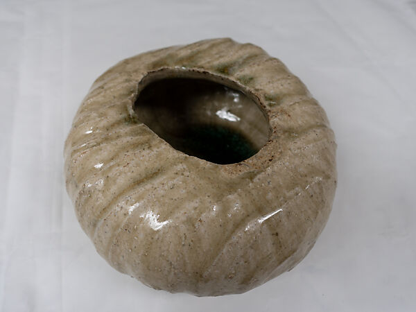Bowl, Isamu Noguchi 野口勇 (American, Los Angeles, California 1904–1988 New York), Stoneware with green glaze, Japan 