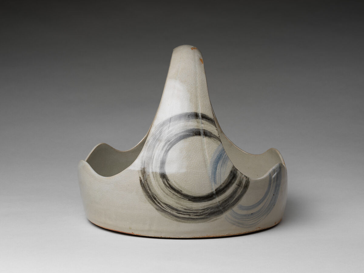 Cake dish with handle and design of whirlpools (Tebachi), Stoneware with overglaze enamels  (Ko-Kiyomizu ware), Japan