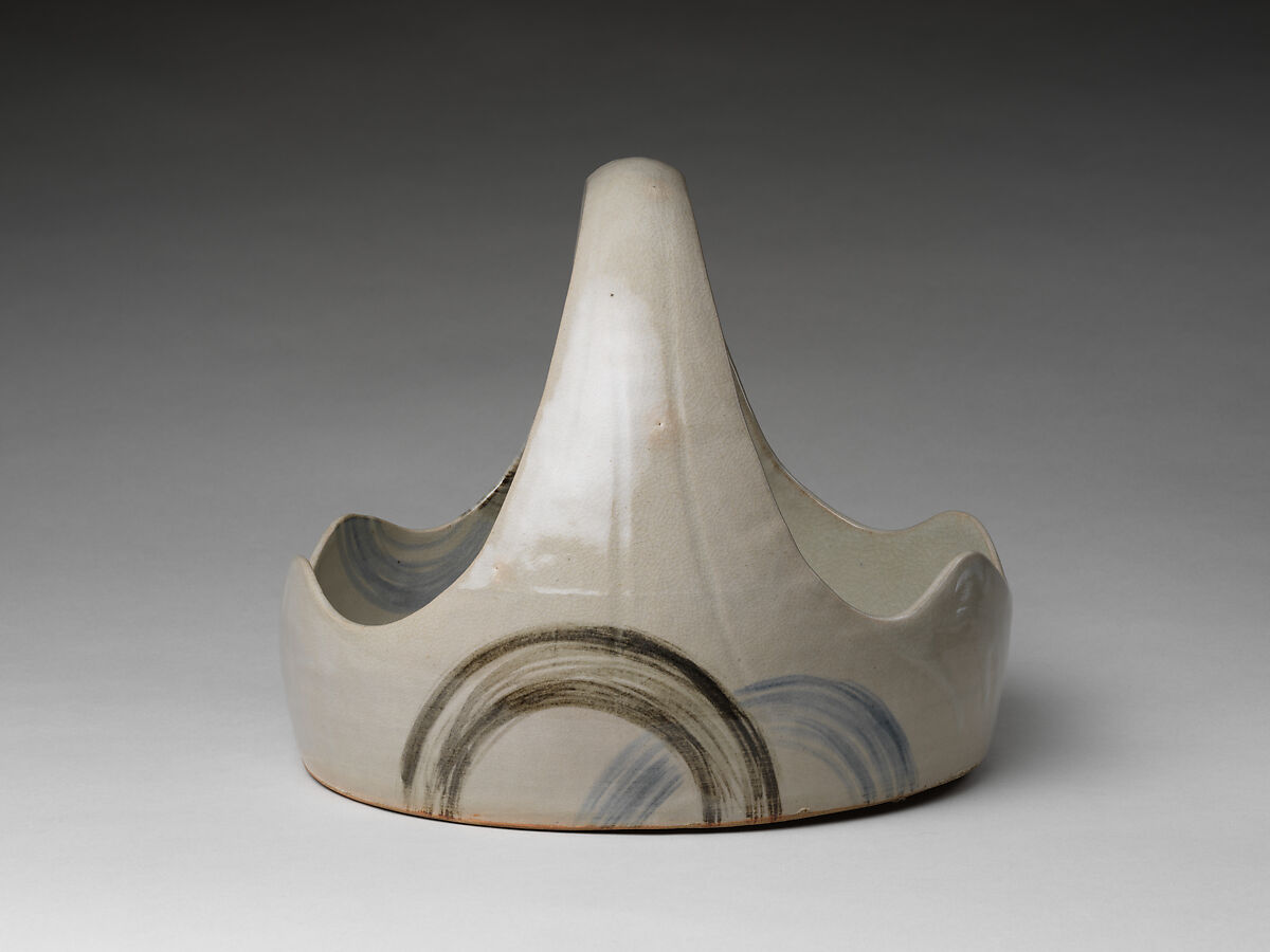 Cake dish with handle and design of whirlpools (Tebachi), Stoneware with overglaze enamels  (Ko-Kiyomizu ware), Japan