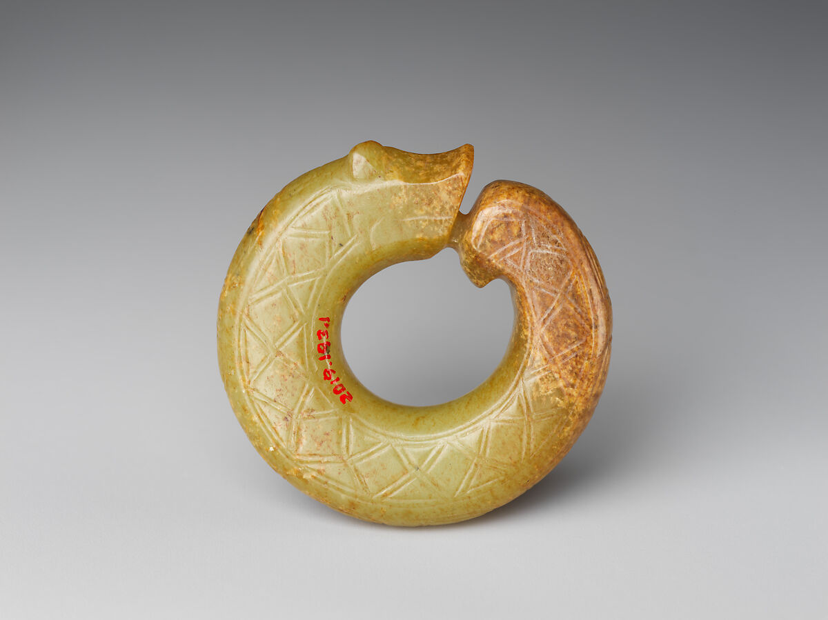 Pendant in the shape of a coiling dragon, Jade (nephrite), China