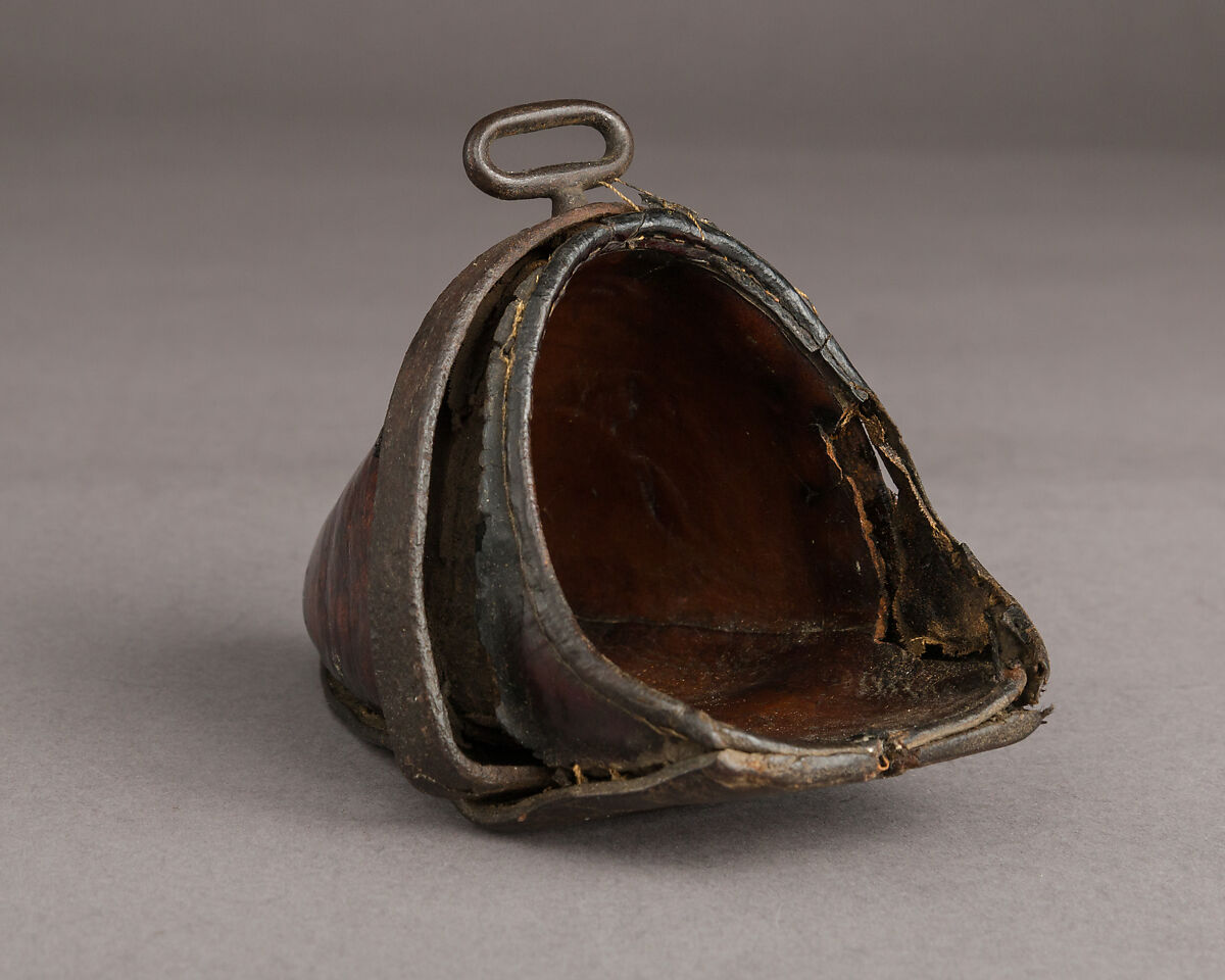 Lady's Stirrup, Leather, iron, vegetal thread, French