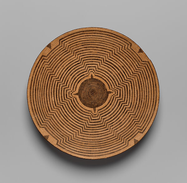 Basket tray, Lucy Makil (Akimel O'odham/ Pima), Cattail, willow shoots, and devil’s claw, Akimel O'odham/ Pima, Native American