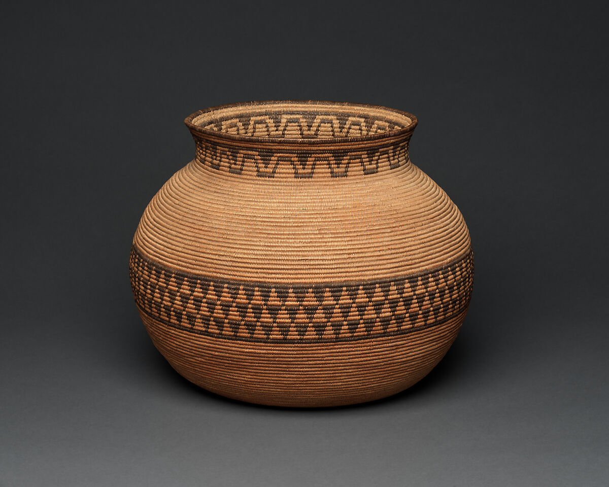 Basket jar, willow devil's claw, Chemehuevi, Native American 