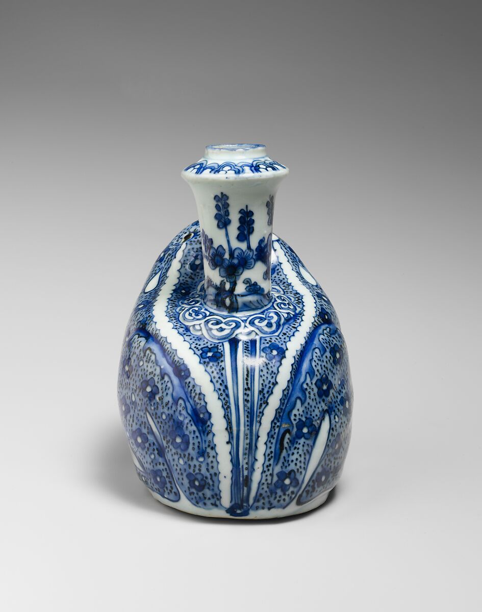 Frog-Shaped Pouring Vessel (Kendi), Porcelain painted with cobalt blue under transparent glaze (Jingdezhen ware), China