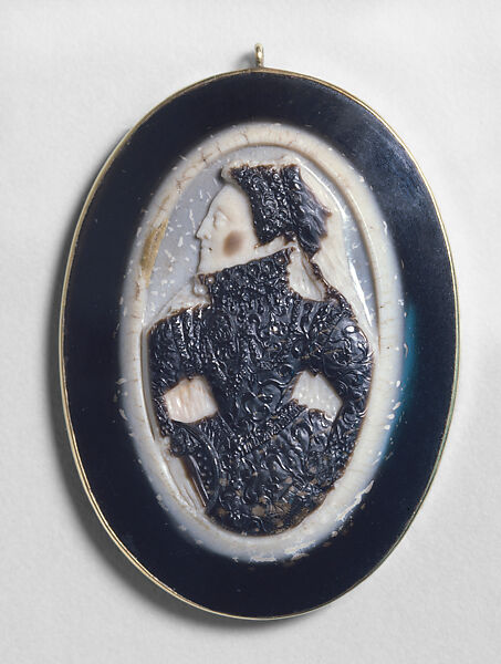 Elizabeth I, Engraved sardonyx, set in gold