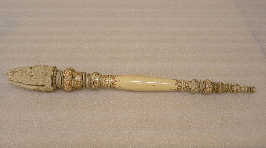 Fan (Chauri) Handle and Finial