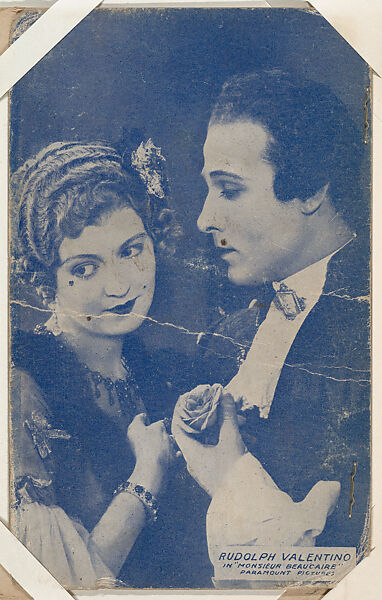 Rudolph Valentino in "Monsieur Beaucaire" from Scenes from Movies Exhibit Cards series (W404), Commercial color photolithograph 