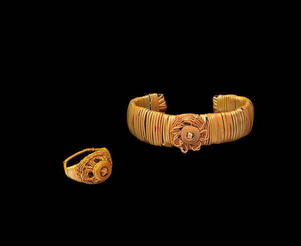 Cuff bracelet, woven rings, Songhay artist, Straw, beeswax, Songhay