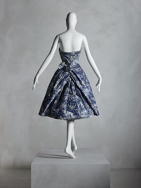 "Aubade" evening ensemble, (a–e) House of Dior (French, founded 1946), (a-e) silk, (f, g) silk, leather, (h, i) wood, French