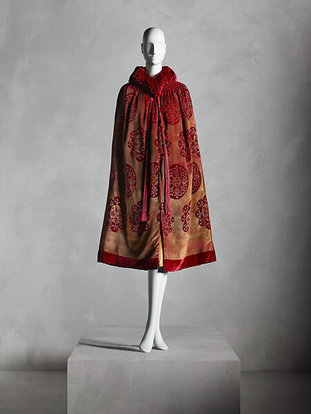 Evening cape, Maria Monaci Gallenga (Italian, Rome 1880–1944 Umbria), silk, rayon, metal, Italian 