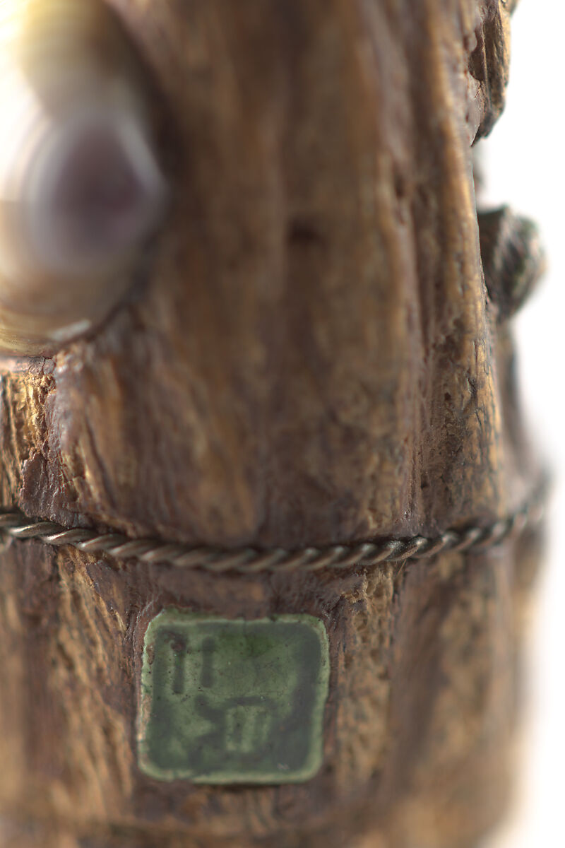 Netsuke and ojime, Awabe shell, lacquer, Japan