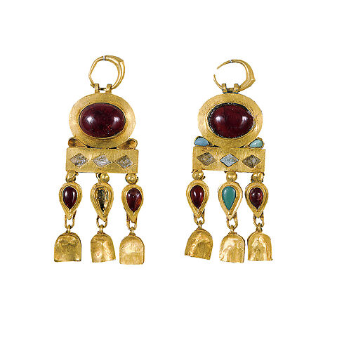 Earring
