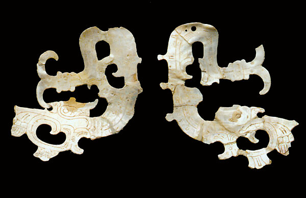 Pair of Serpent Earrings, Shell, Chiapa de Corzo 