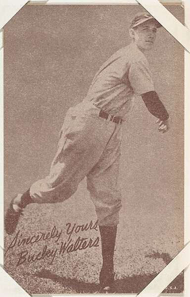 Bucky Walters from Salutations Baseball Exhibits series (W462), Exhibit Supply Company, Commercial color photolithograph 