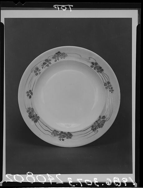 Soup bowl, M. Louise McLaughlin (American, Cincinnati, Ohio 1847–1939 Cincinnati, Ohio), Porcelain, overglaze enamel decoration and gilding, American