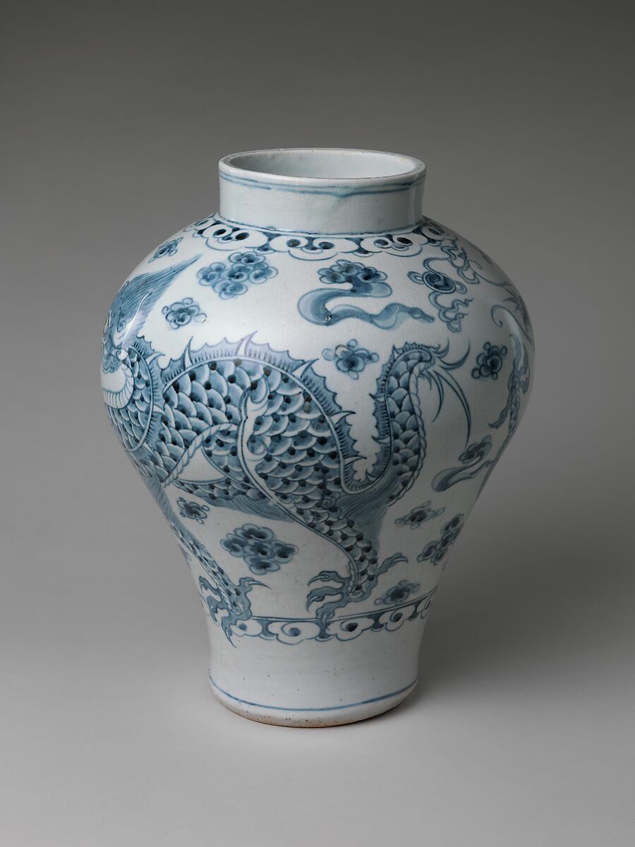 Dragon jar, Porcelain with underglaze cobalt-blue design, Korea