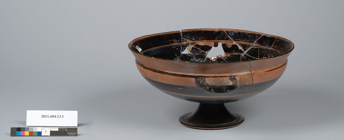 Terracotta kylix (drinking cup), Terracotta, East Greek