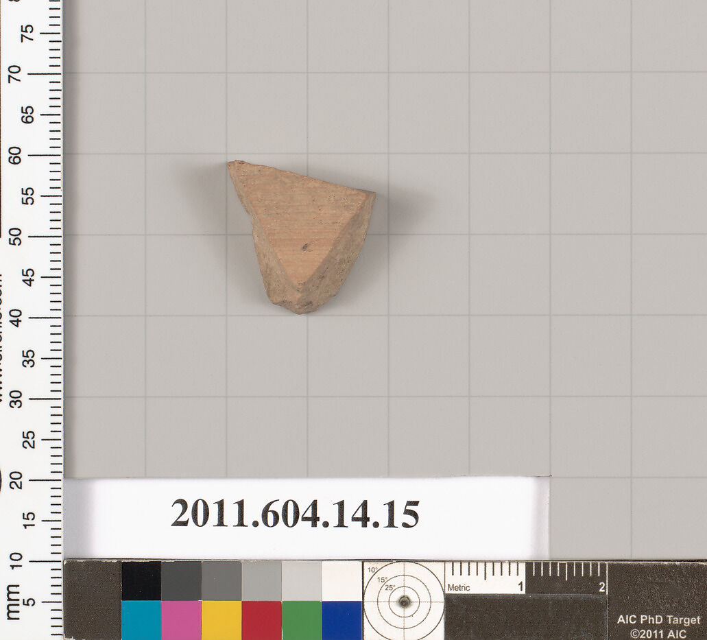 Terracotta fragment of an undetermined closed shape, Terracotta, Unknown fabric