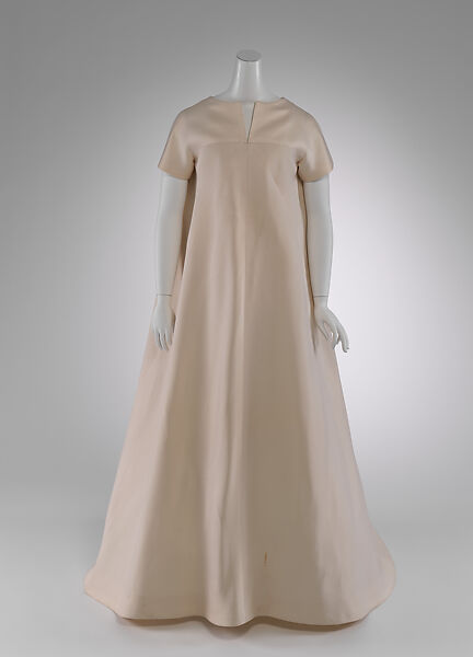 Wedding dress, House of Balenciaga (French, founded 1937), silk, French