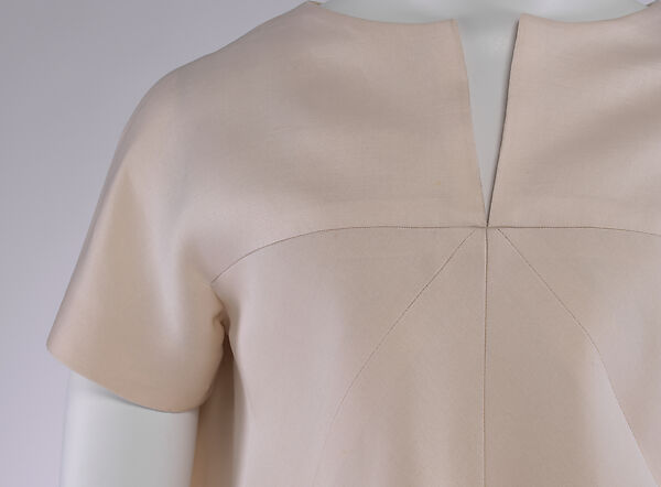 Wedding dress, House of Balenciaga (French, founded 1937), silk, French