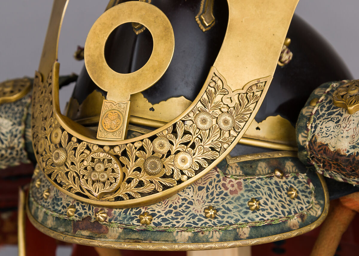 Helmet in the <i>Zenshōzan</i> Style with Case, Helmet: steel, lacquer, copper alloy, gold, leather, textile; case: wood, lacquer, Japanese