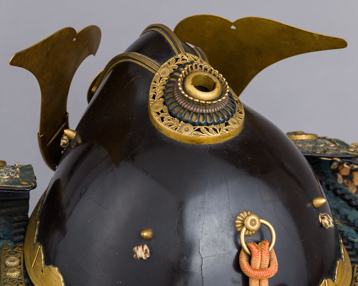 Helmet in the <i>Zenshōzan</i> Style with Case, Helmet: steel, lacquer, copper alloy, gold, leather, textile; case: wood, lacquer, Japanese