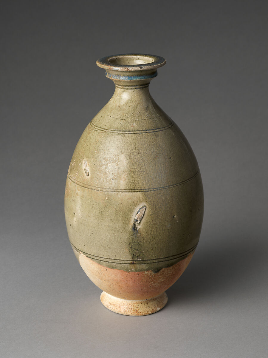 Bottle, Stoneware with incised decoration under celadon glaze, China