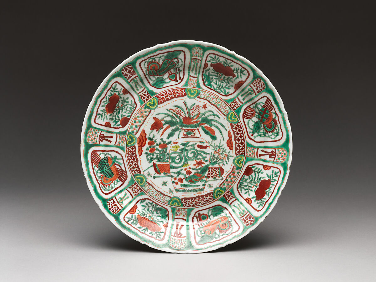 Plate with vase of flowers, Porcelain painted with colored enamels over transparent glaze (Jingdezhen ware), China 