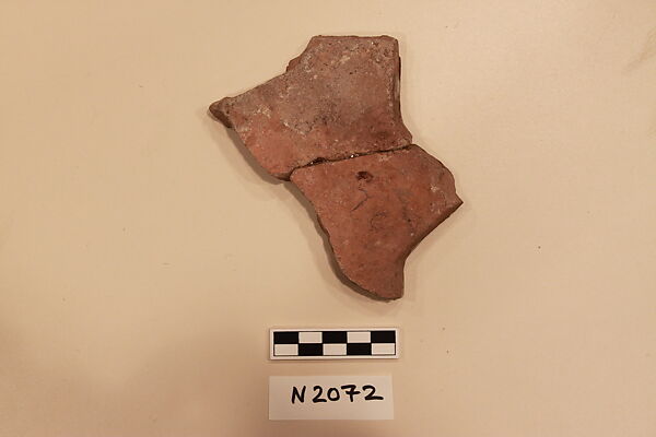 Ceramic Fragment, Stonepaste; luster-painted on an opaque white glaze and incised on the luster