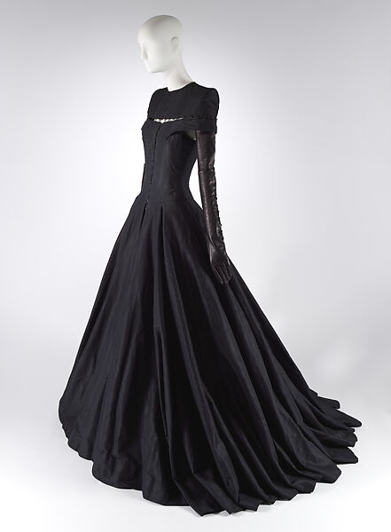 Ensemble, Olivier Theyskens (Belgian, born 1977), (a, b) silk, metal; (c, d) leather, metal, Belgian