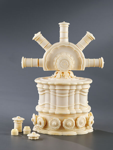 Turned-Ivory Box with Wheel-Shaped Lid Attachment, Wilhelm IV von Sachsen-Weimar (1598–1662) (?), Ivory (turned), German, Weimar (?) 