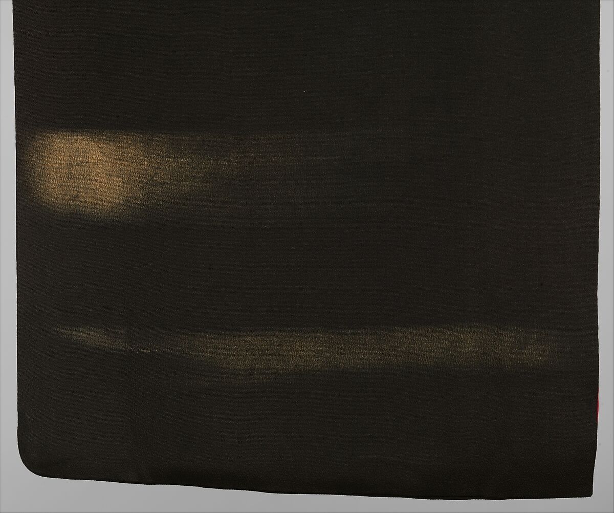 Kimono with Pines and Mist, Plain-weave crepe silk with paste-resist dying (yūzen) and application of gold, Japan