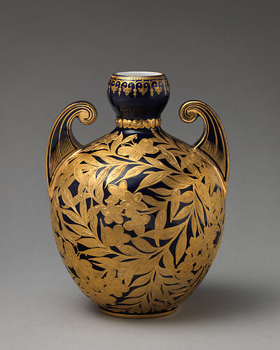 Vase with handles