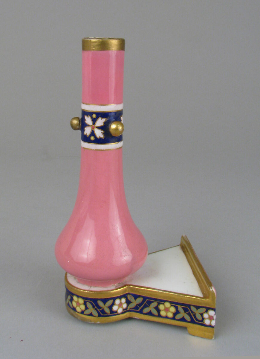 Place card holder (one of a pair), Minton(s) (British, Stoke-on-Trent, 1793–present), Bone china with enamel decoration and gilding, British, Stoke-on-Trent, Staffordshire