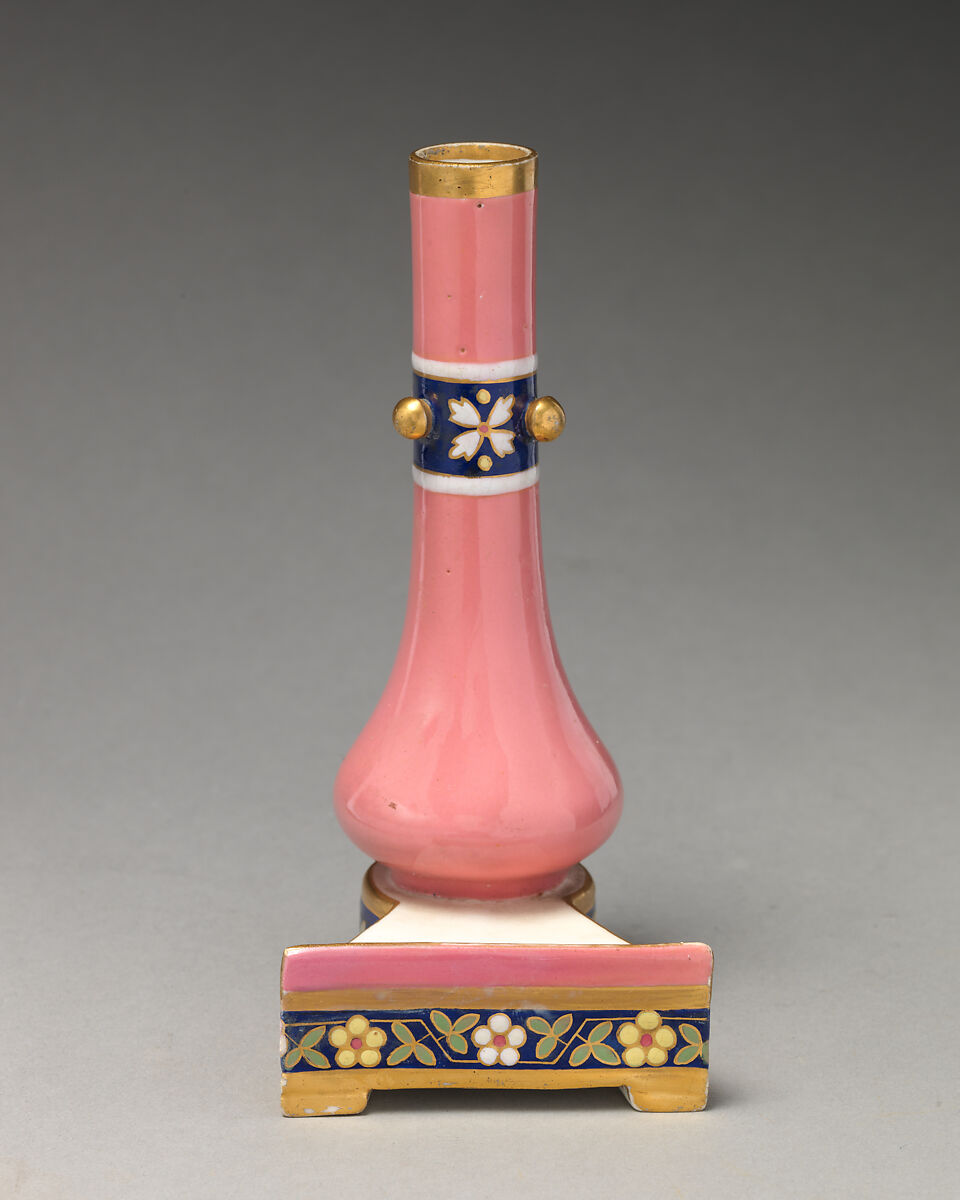 Place card holder (one of a pair), Minton(s) (British, Stoke-on-Trent, 1793–present), Bone china with enamel decoration and gilding, British, Stoke-on-Trent, Staffordshire 