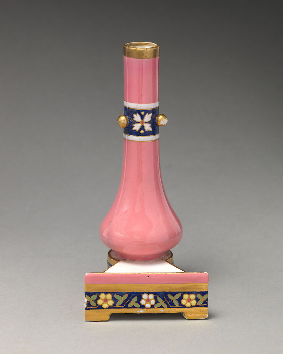Place card holder (one of a pair), Minton(s) (British, Stoke-on-Trent, 1793–present), Bone china with enamel decoration and gilding, British, Stoke-on-Trent, Staffordshire 