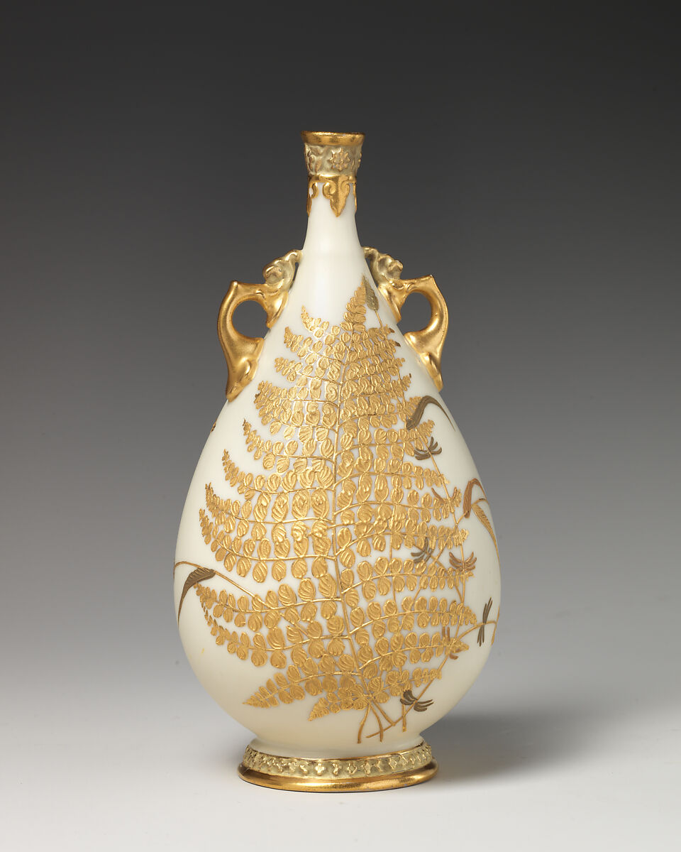 Vase with gold fern decoration, Worcester factory (British, 1751–2008), Bone china, British, Worcester 